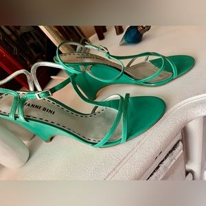 Gianni Bini wedge heel